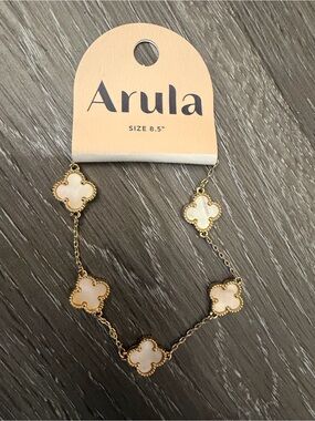 ARULA Gold & Cream Clover Charm Bracelet